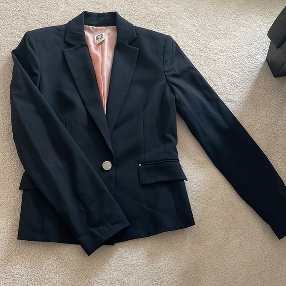 Black jacket - Picture 1 of 2